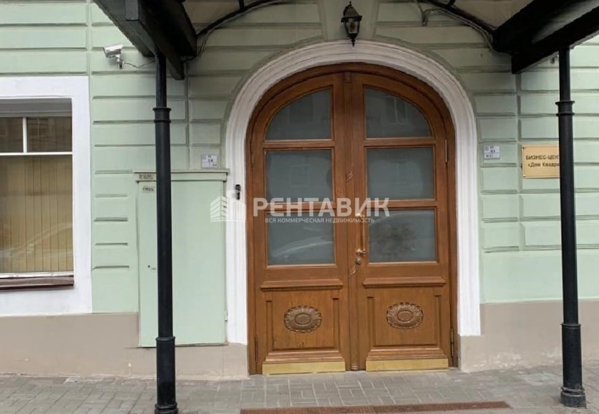 фасад дома, здание по адресу г Санкт-Петербург, ул Садовая, д 121