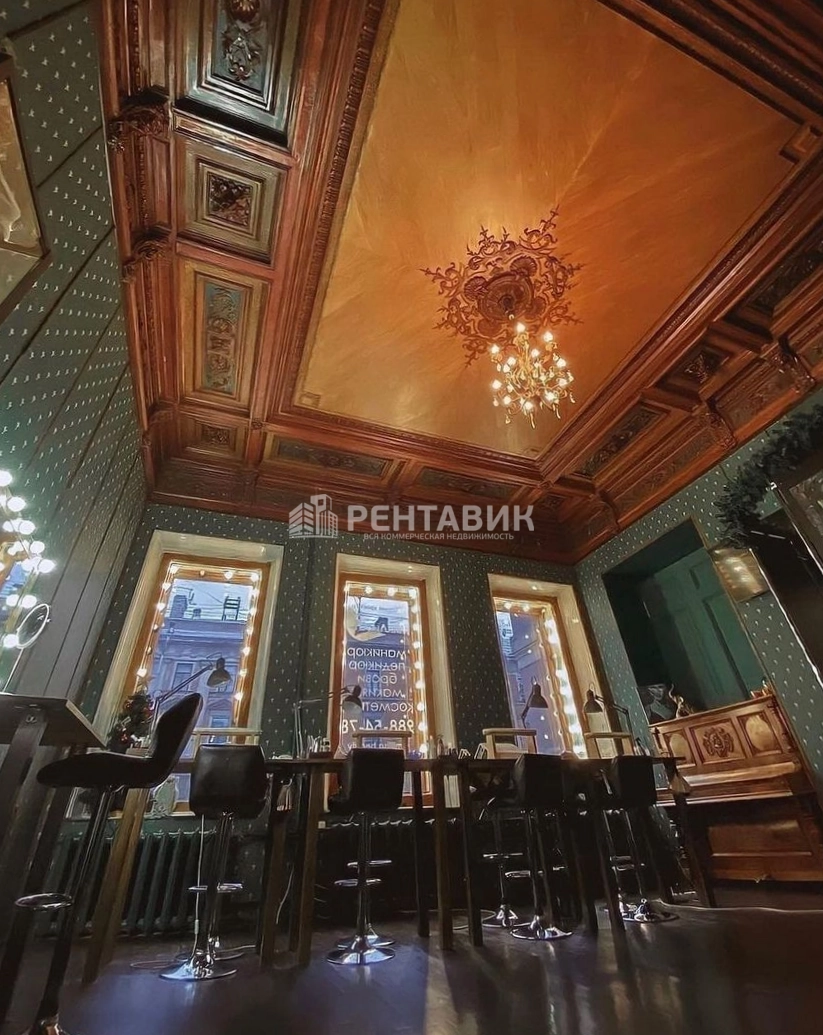Здание целиком Большая Конюшенная, 9 площадью 2588 квадратных метров