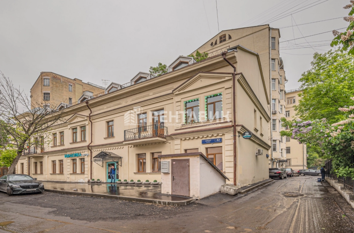 Здание Арбат, 42с4 по адресу г Москва, ул Арбат, д 42 стр 4