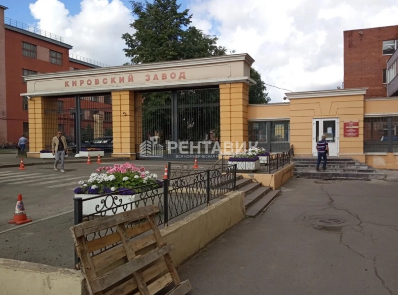 Здание Кировский Завод по адресу г Санкт-Петербург, пр-кт Стачек, д 47 литера Е