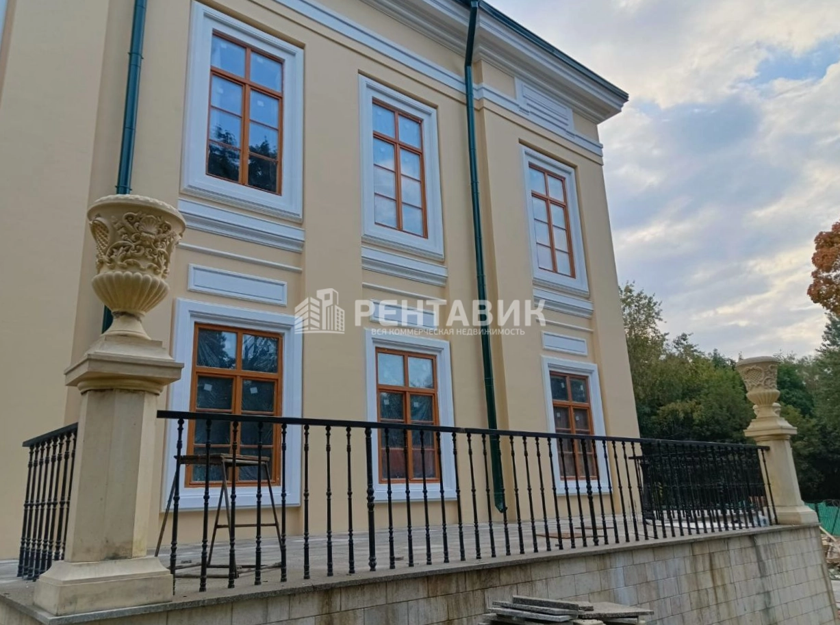 Здание целиком Усадьба Нарышкиных площадью 3916 квадратных метров