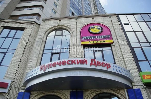 Здание Купеческий двор по адресу г Санкт-Петербург, Коломяжский пр-кт, д 15 к 2