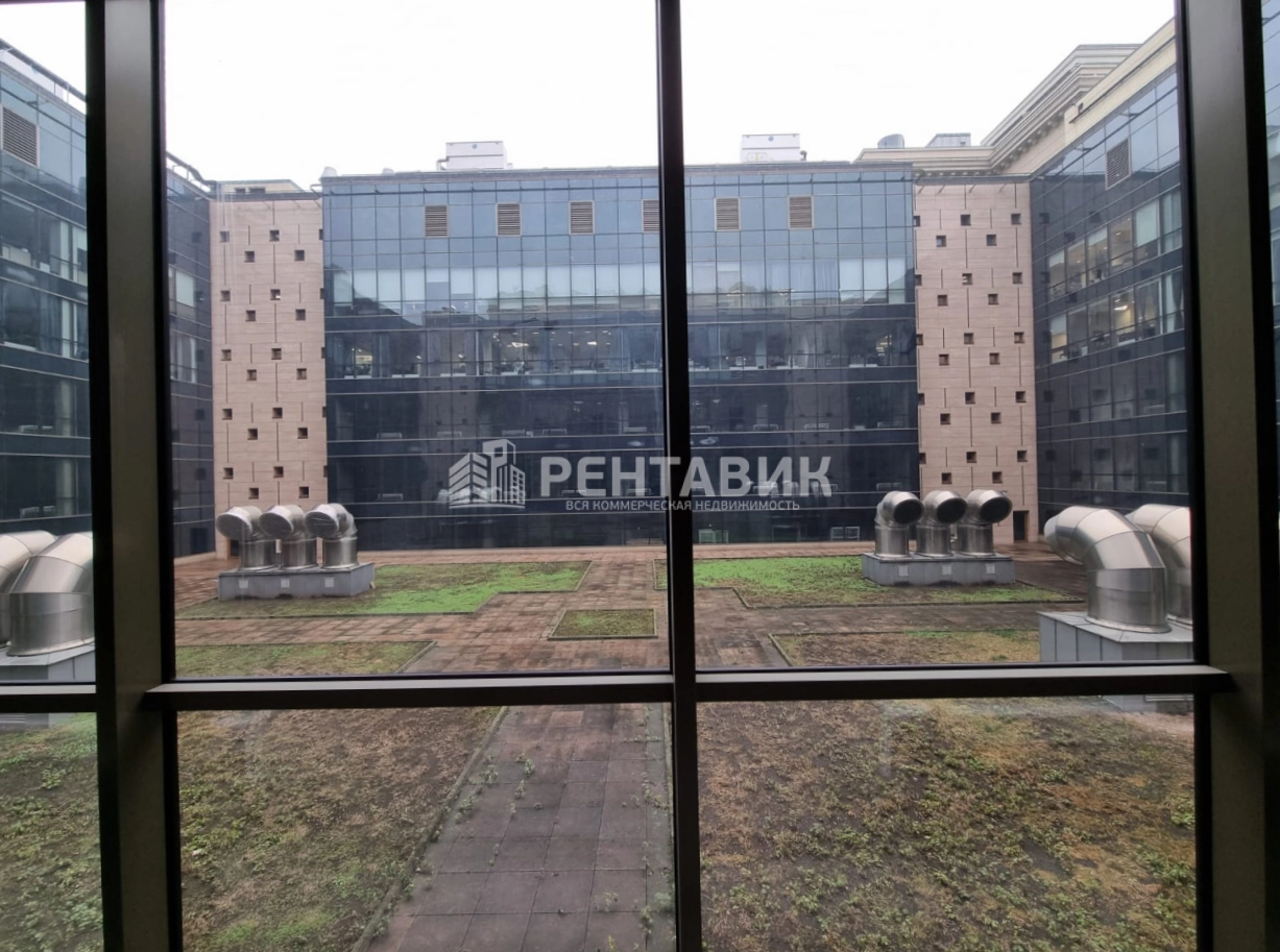 Офис Гостиница Москва площадью 1749 квадратных метров