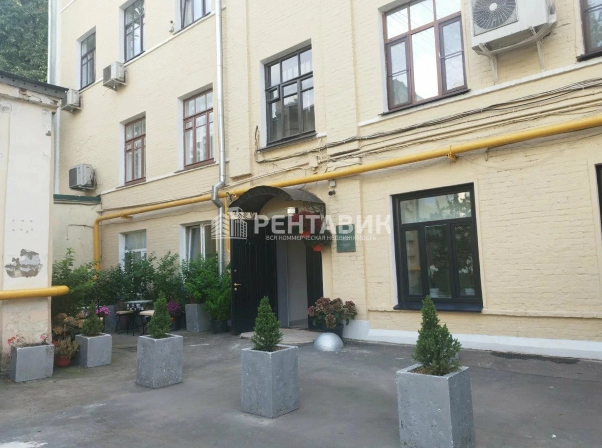 Помещение свободного назначения Ceчeновский 8с3 площадью 229 квадратных метров