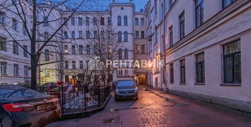 фасад дома, здание по адресу г Санкт-Петербург, Невский пр-кт, д 136в