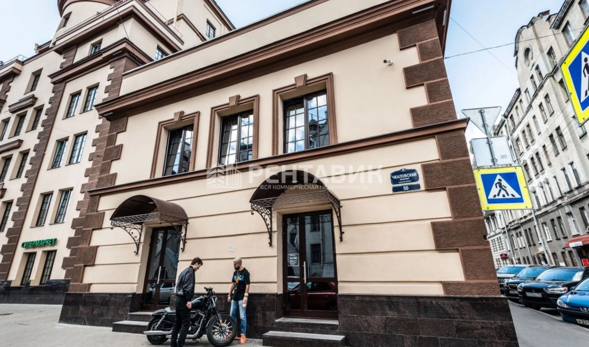 фасад дома, здание по адресу г Санкт-Петербург, Чкаловский пр-кт, д 50