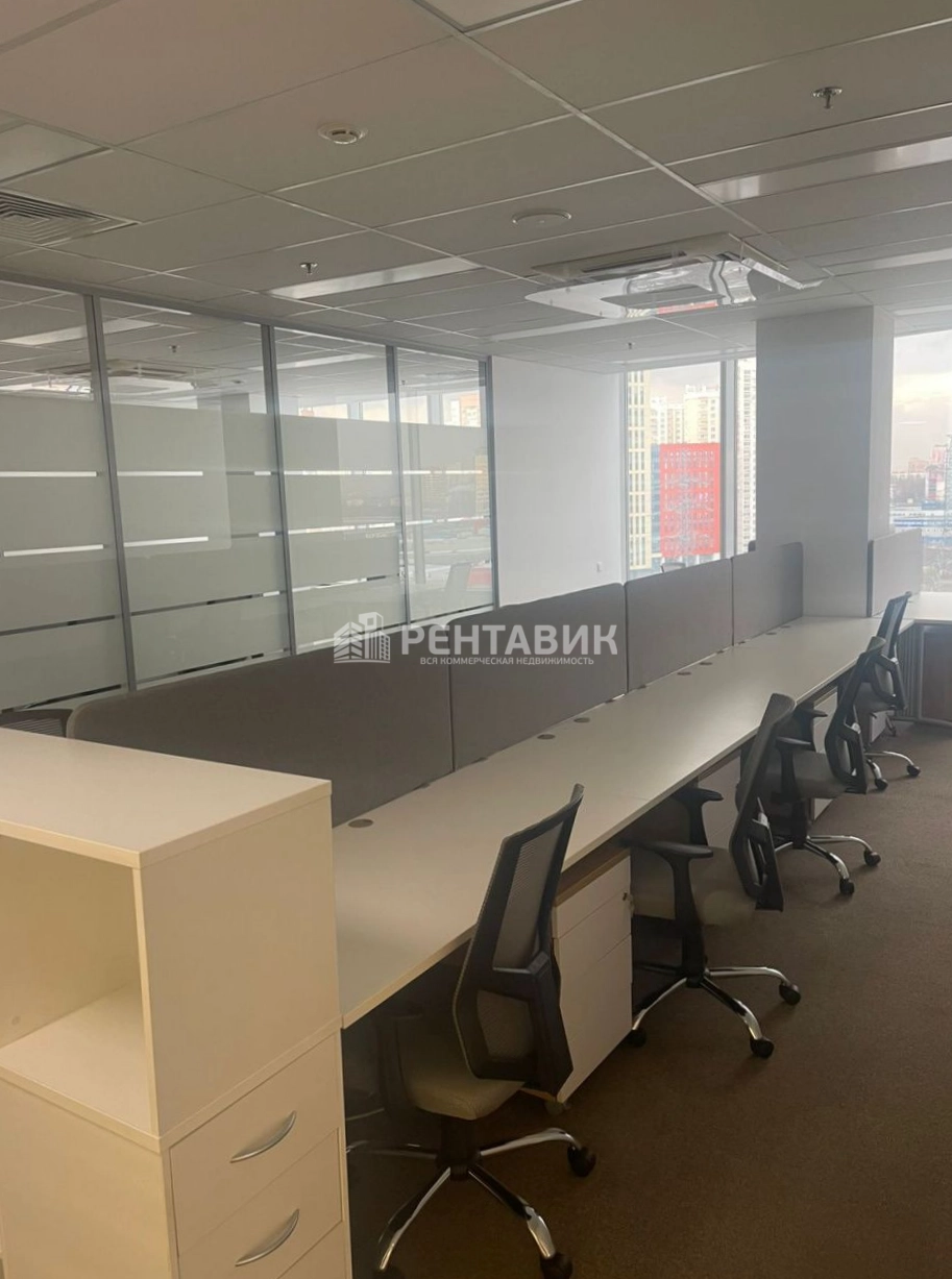 Офис Кантри Парк III площадью 412 квадратных метров