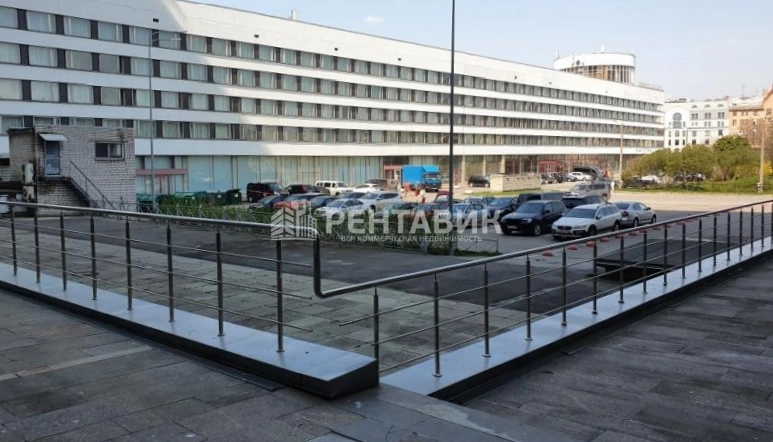 Здание Азимут Hotel по адресу г Санкт-Петербург, наб Реки Фонтанки, д 142
