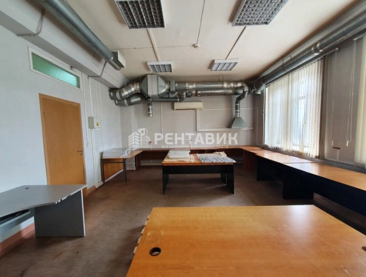 Помещение свободного назначения Урал Плаза площадью 9488 квадратных метров
