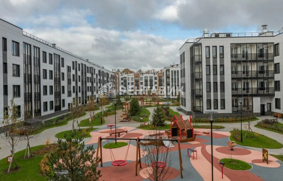 Здание Univer City по адресу г Санкт-Петербург, поселок Шушары, тер Детскосельский, Колпинское шоссе, д 129 стр 1