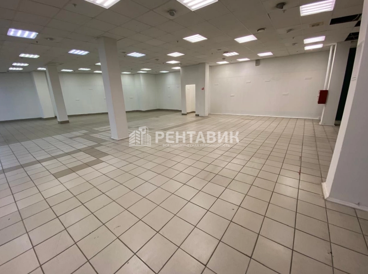 Помещение свободного назначения Призма площадью 1600 квадратных метров