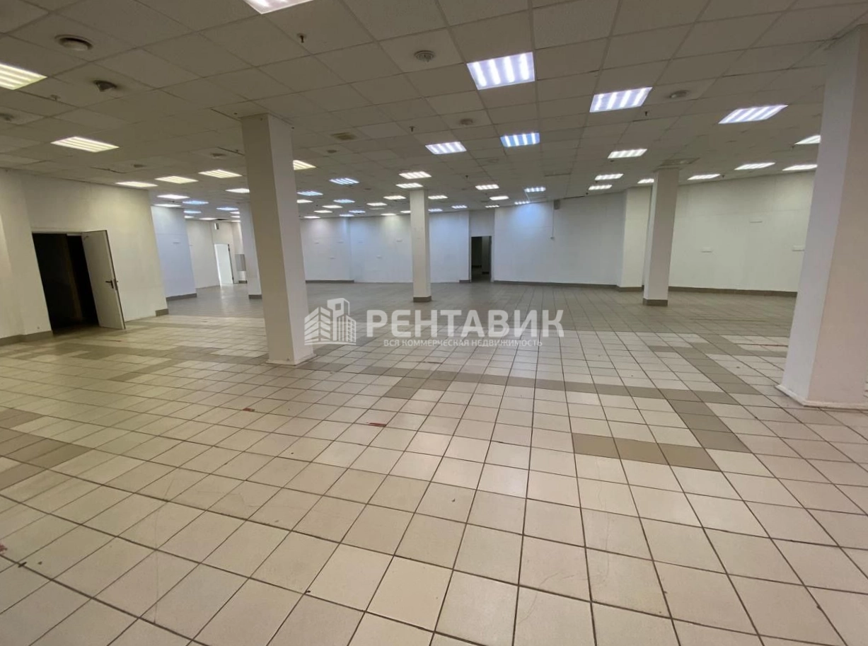 Помещение свободного назначения Призма площадью 1600 квадратных метров