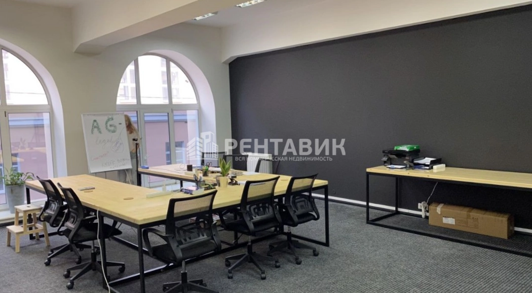 Здание целиком Лиговский 111-113-115Б площадью 3650 квадратных метров