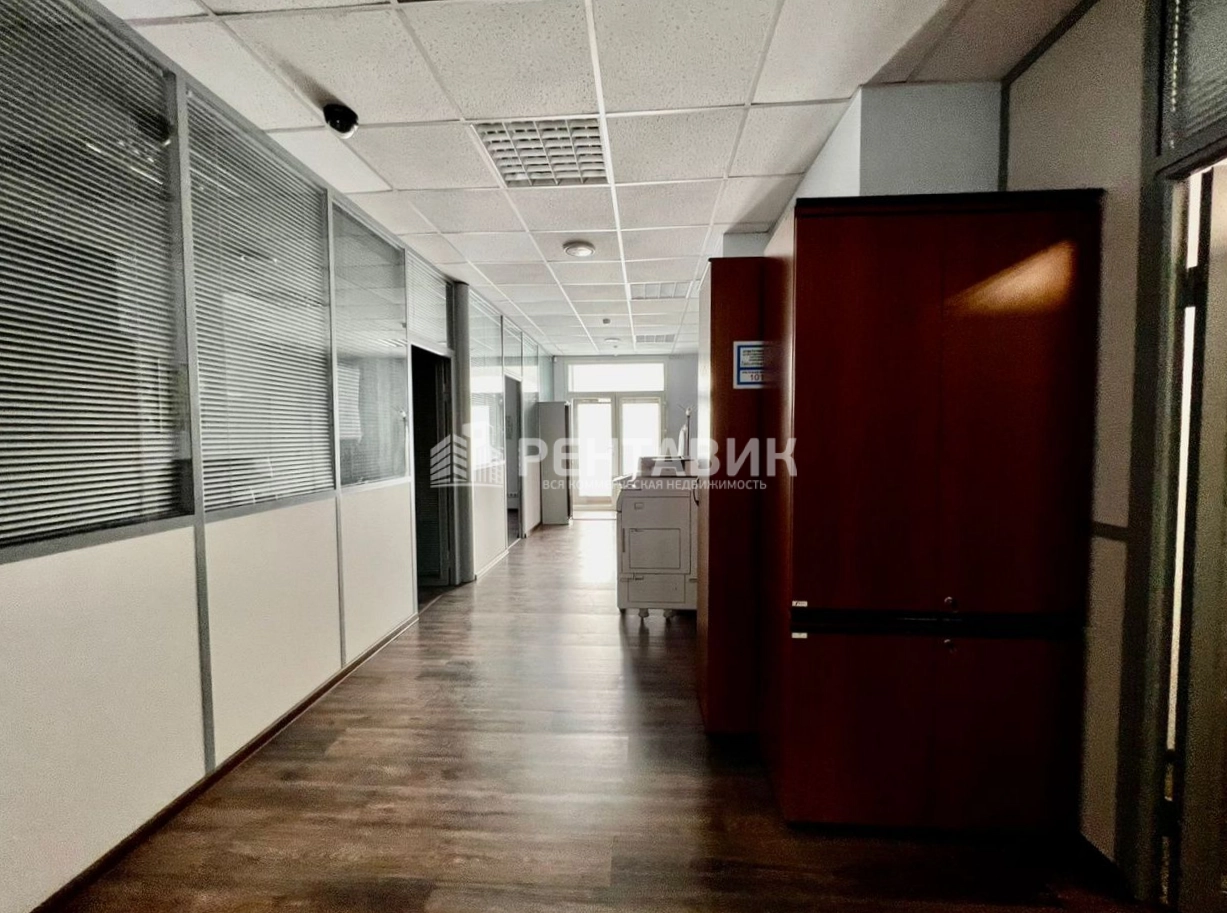 Офис Ярд площадью 550 квадратных метров