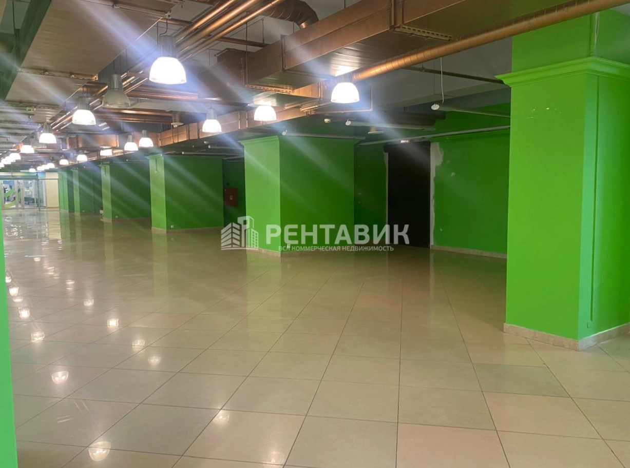 Торговая площадь Купеческий двор площадью 893 квадратных метров
