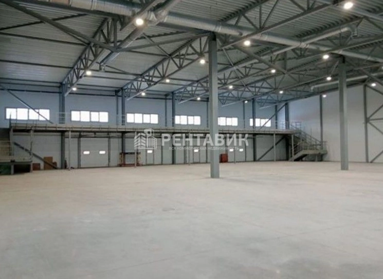 Склад Ломоносовский площадью 750 квадратных метров