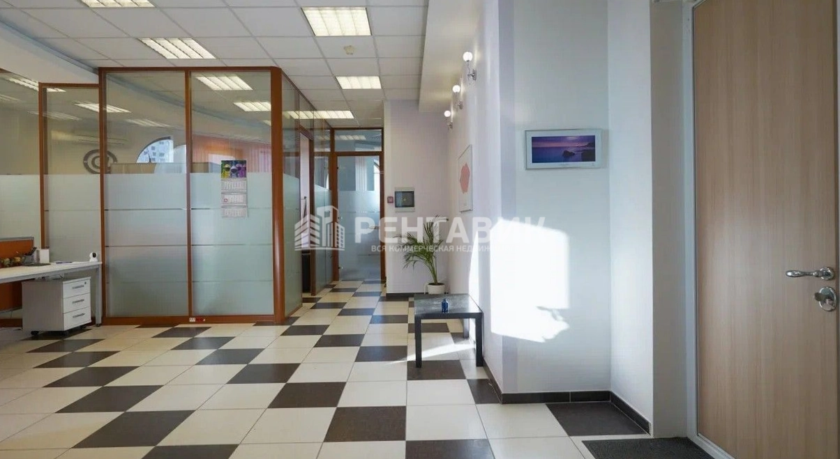 Офис Домининта площадью 183 квадратных метров