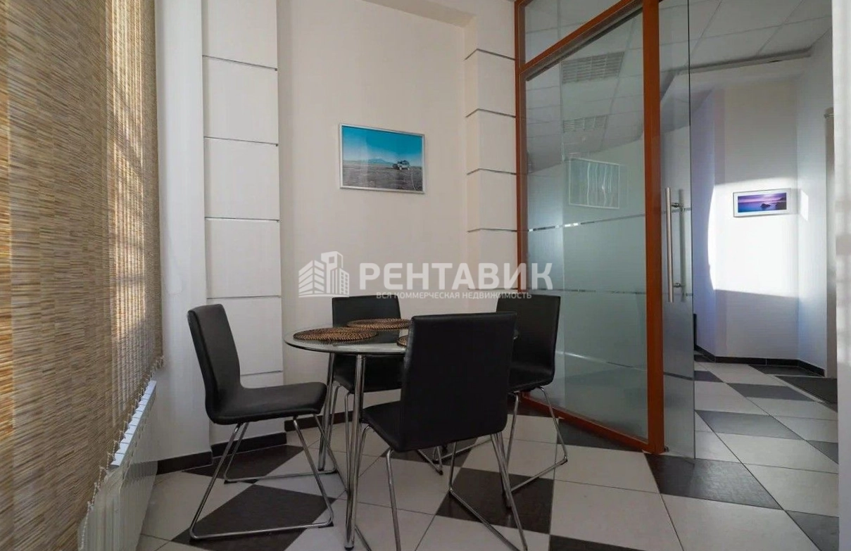 Офис Домининта площадью 183 квадратных метров