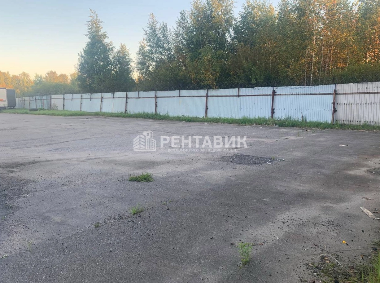 фасад дома, здание по адресу г Санкт-Петербург, ул Поселковая, д 18
