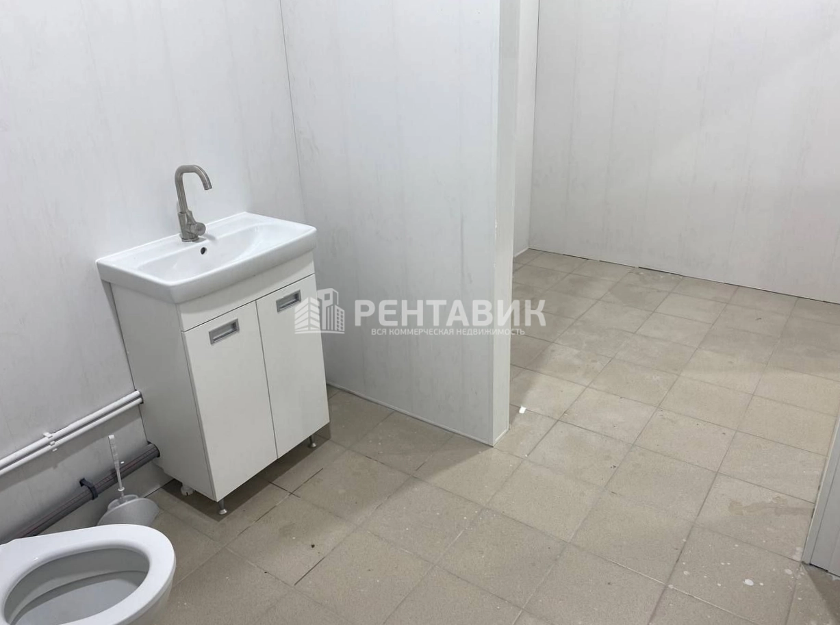 Помещение свободного назначения Европейский парк площадью 294 квадратных метров