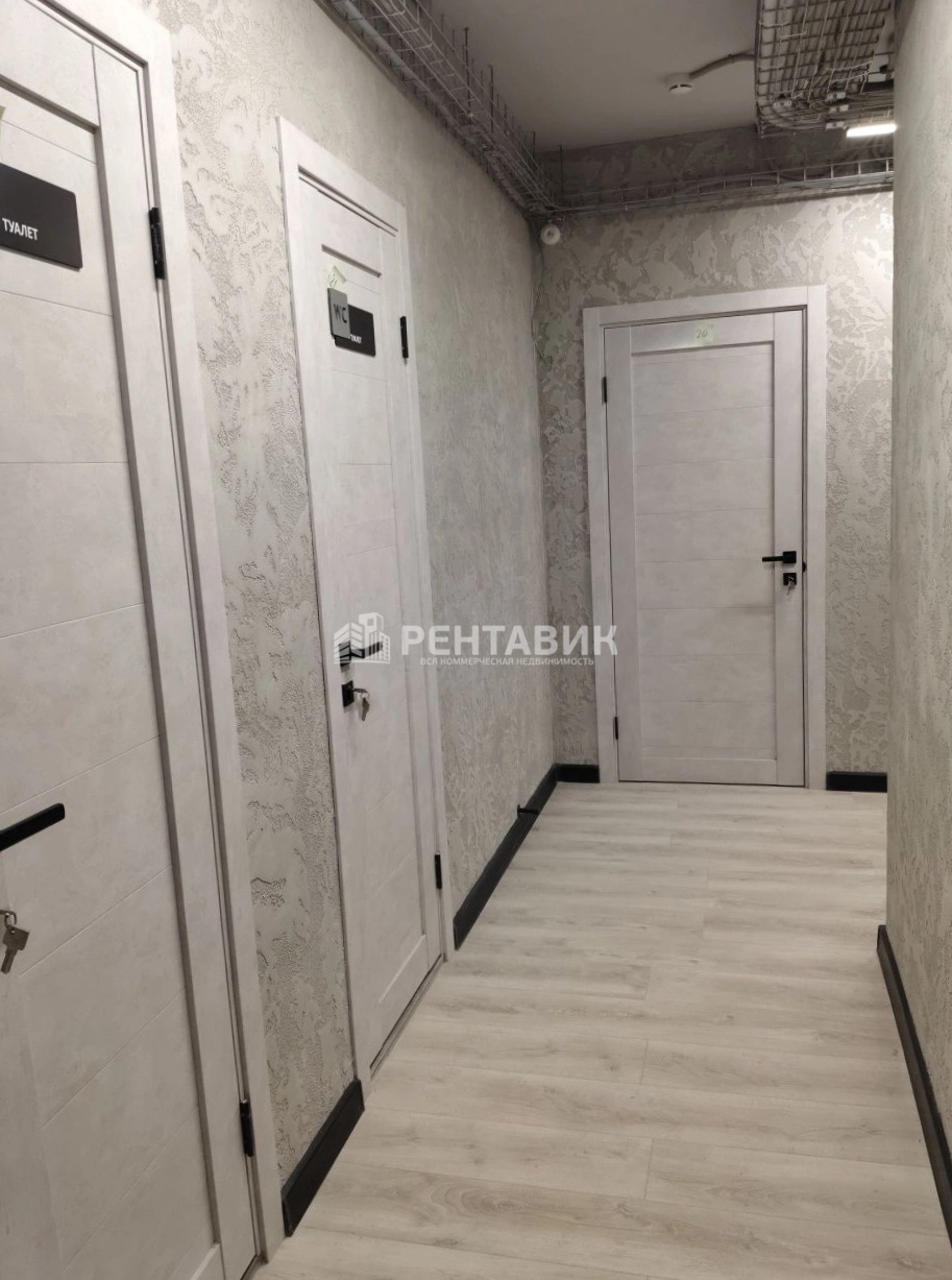 Офис Чечёрский, 136 площадью 400 квадратных метров