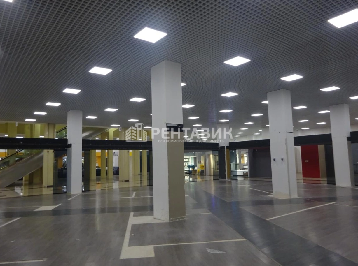 Торговая площадь Богатырь площадью 324 квадратных метров