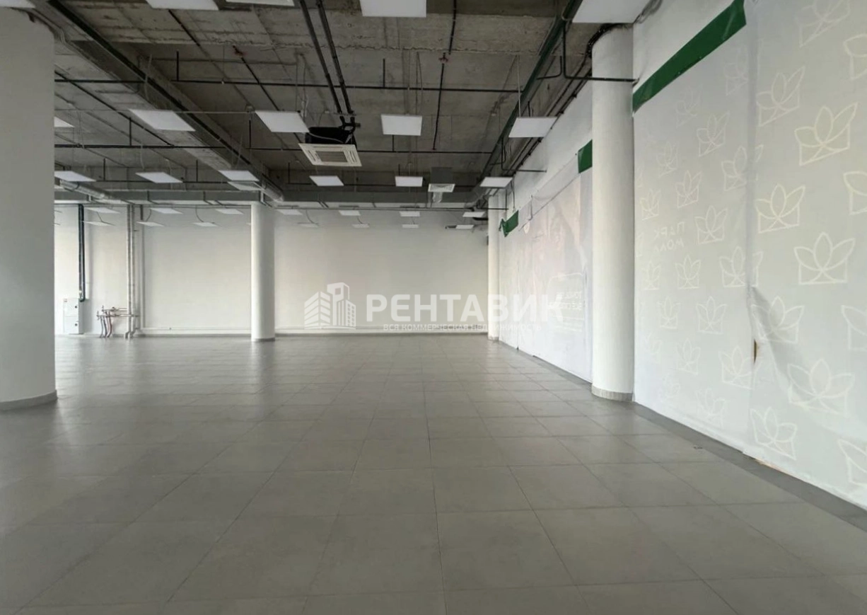 Помещение свободного назначения Парк Молл площадью 332 квадратных метров
