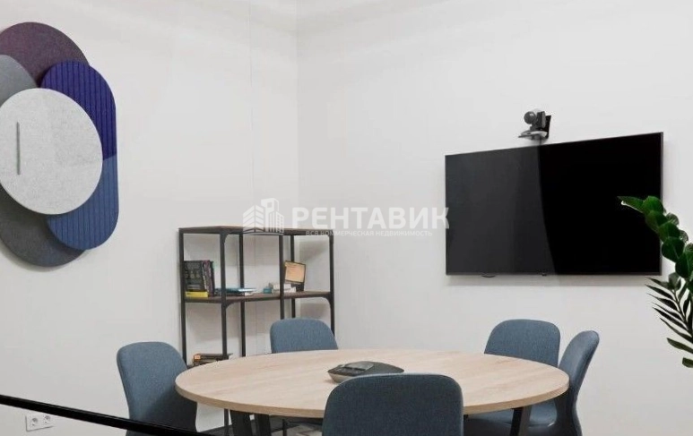 Офис Павелецкая плаза площадью 743 квадратных метров