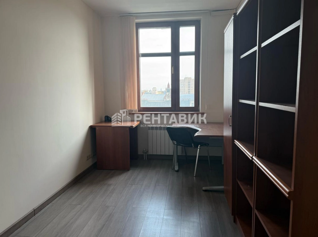 Офис Оружейная Плаза площадью 236 квадратных метров