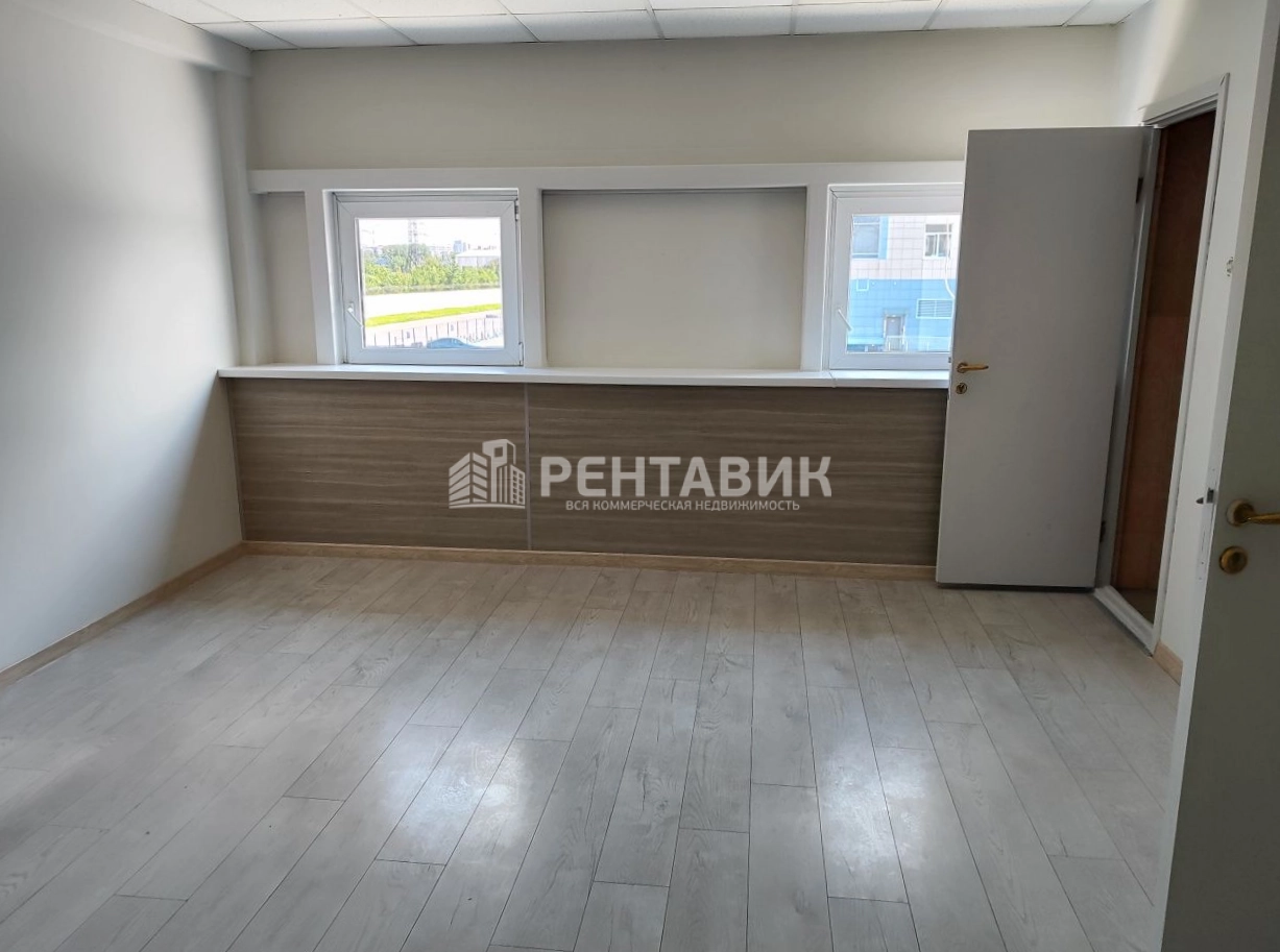 Склад Софийская, 58 к 2 площадью 2400 квадратных метров