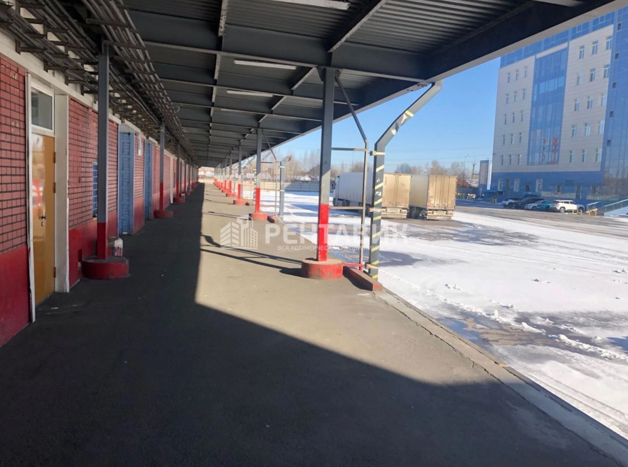Склад Софийская, 58 к 2 площадью 2400 квадратных метров