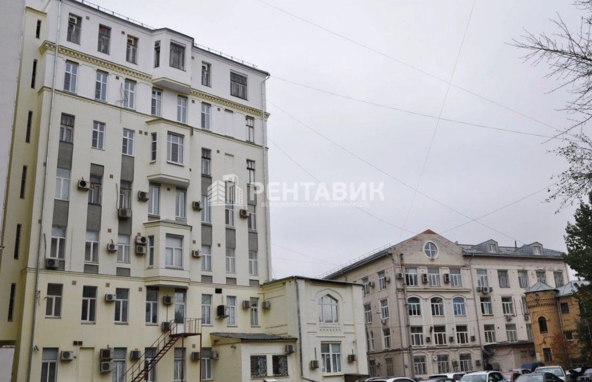 фасад дома, здание по адресу г Москва, ул Новая Басманная, д 10 стр 1
