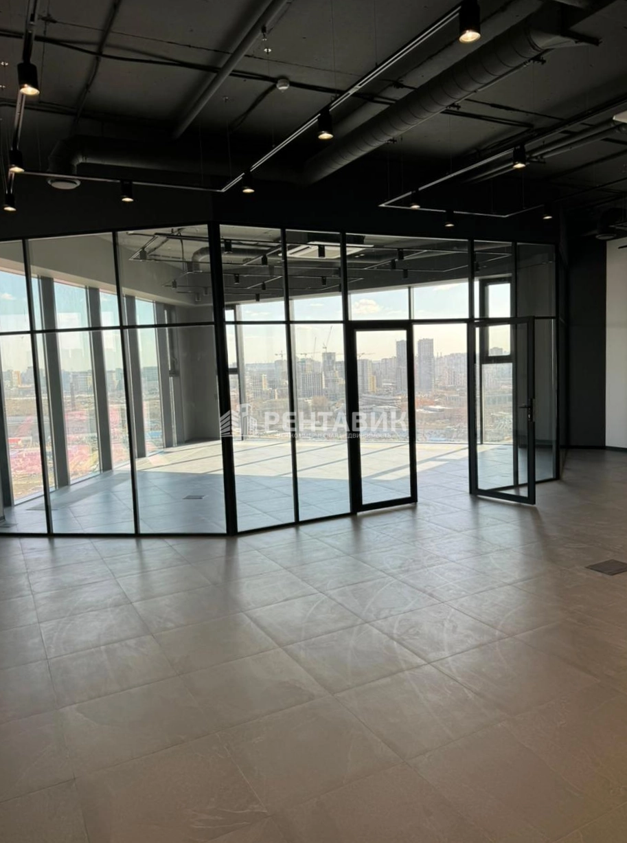 Офис DM TOWER/Дм Тауэр площадью 240 квадратных метров