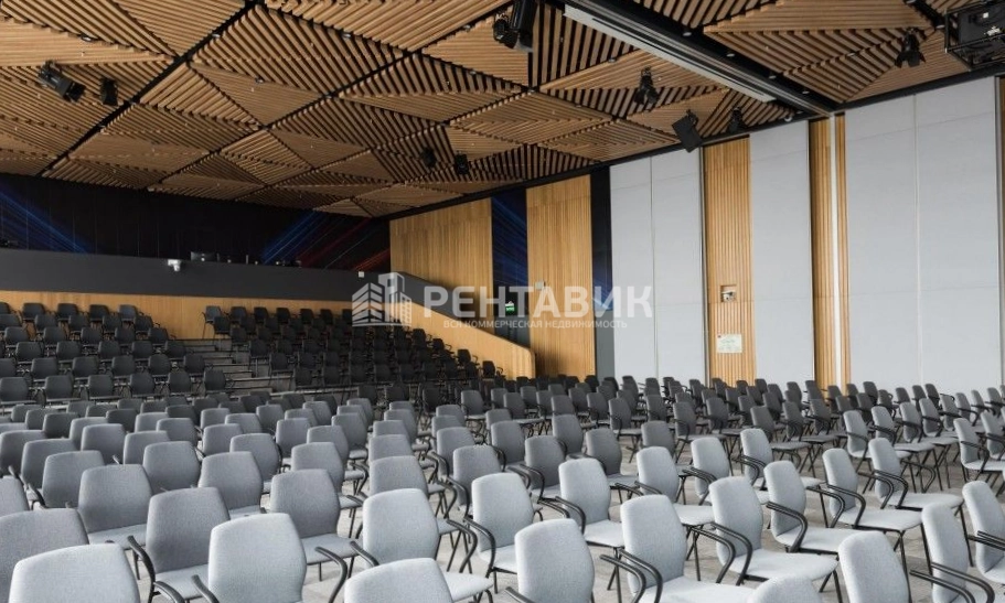 Офис Приморский 70 площадью 2100 квадратных метров