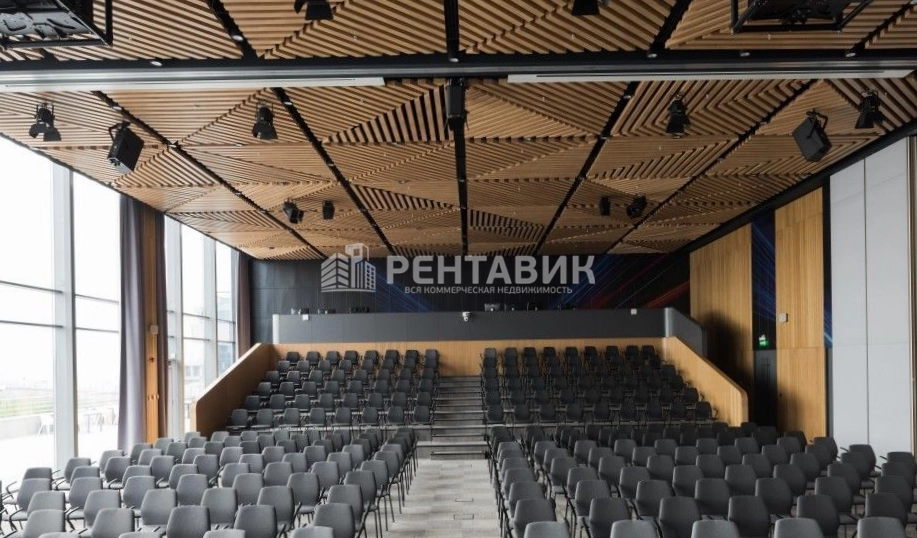 Офис Приморский 70 площадью 2100 квадратных метров