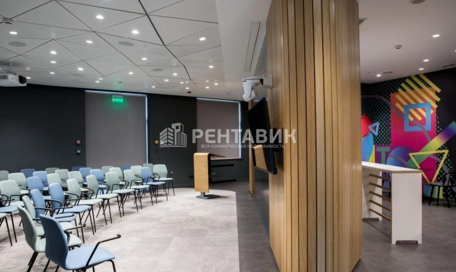 Офис Приморский 70 площадью 2100 квадратных метров