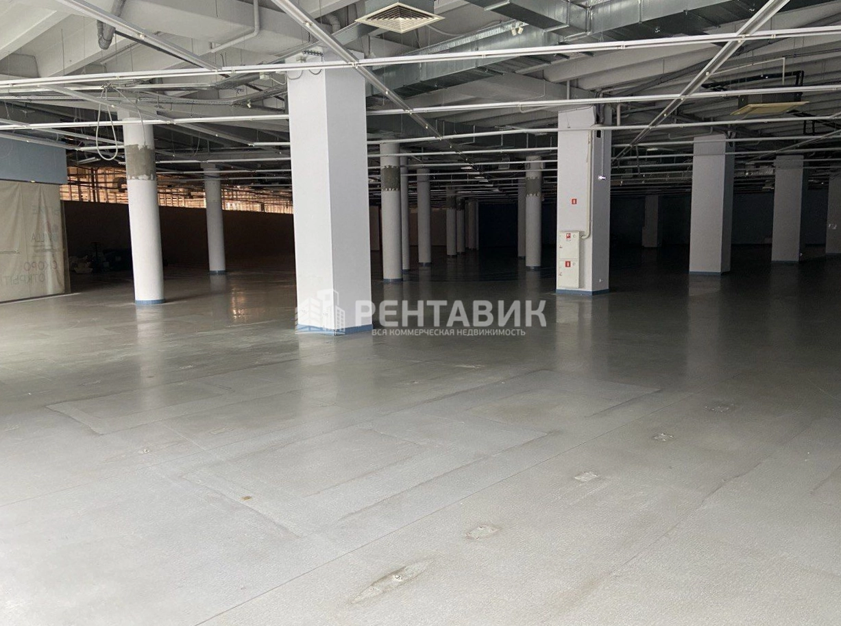 Торговая площадь VILLA площадью 2100 квадратных метров