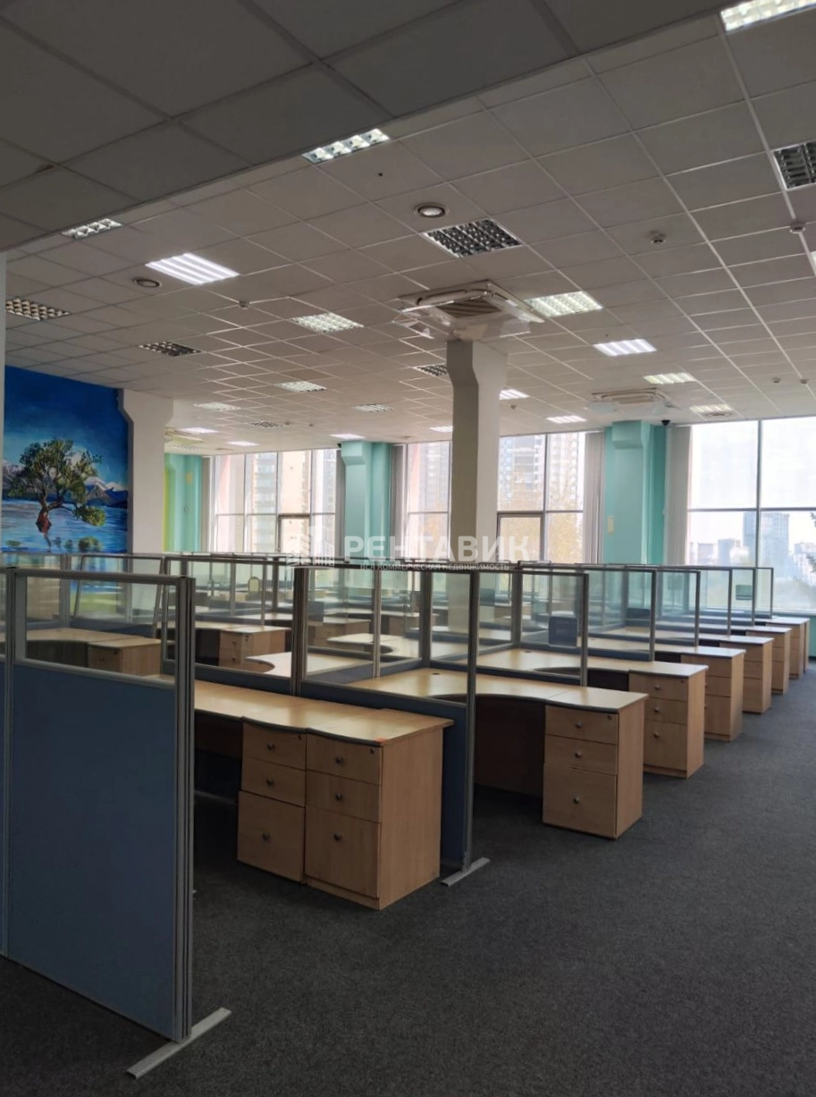 Офис Варшавская плаза площадью 1492 квадратных метров