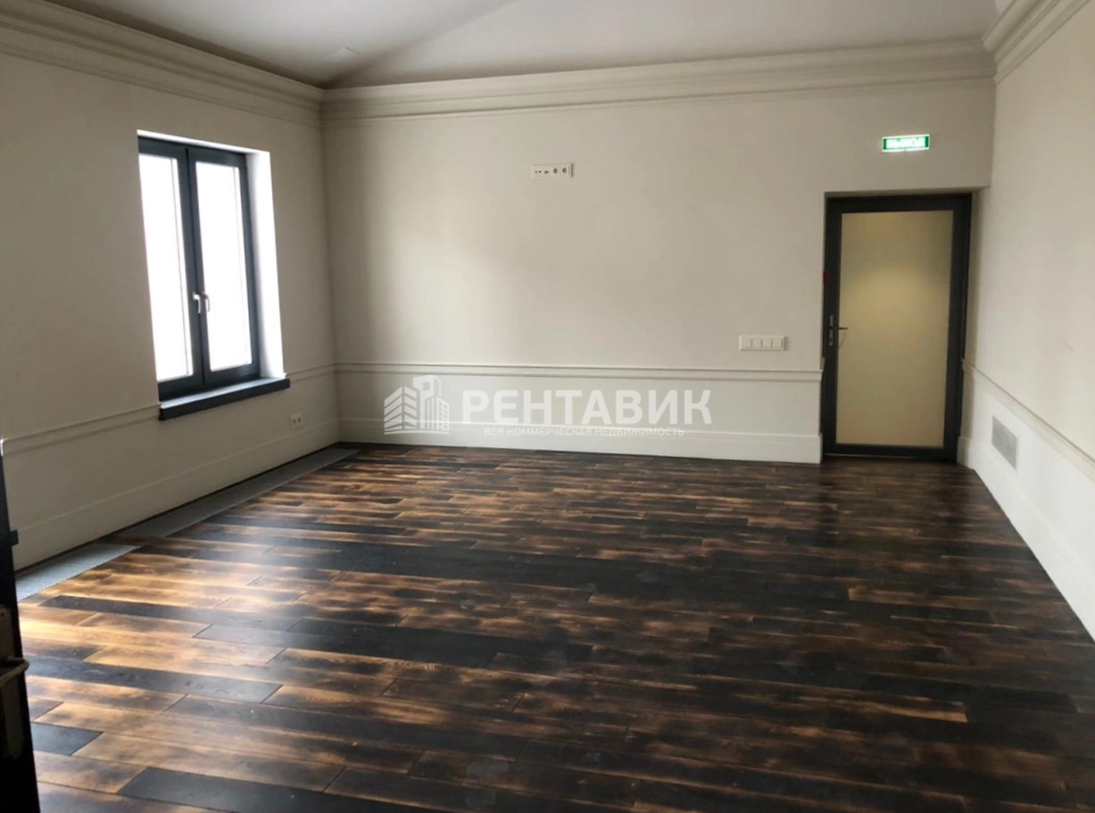 Офис Пассаж площадью 362 квадратных метров