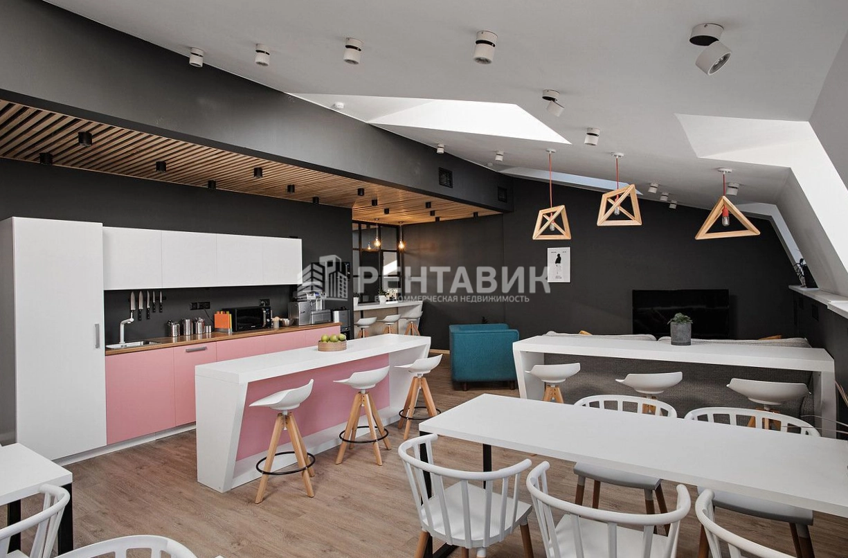Офис Невский 153 площадью 140 квадратных метров
