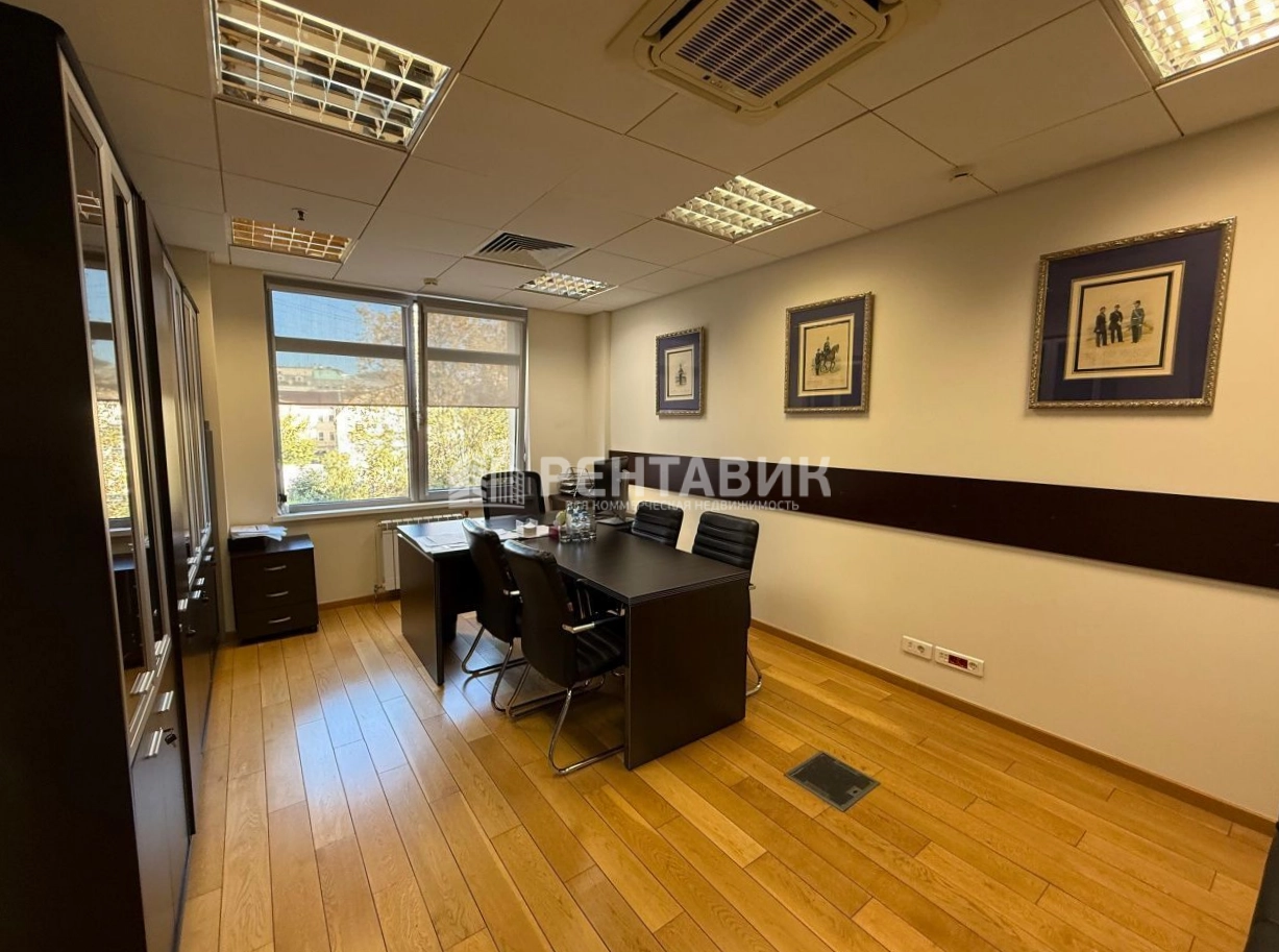 Офис Сухаревский плаза площадью 281 квадратных метров