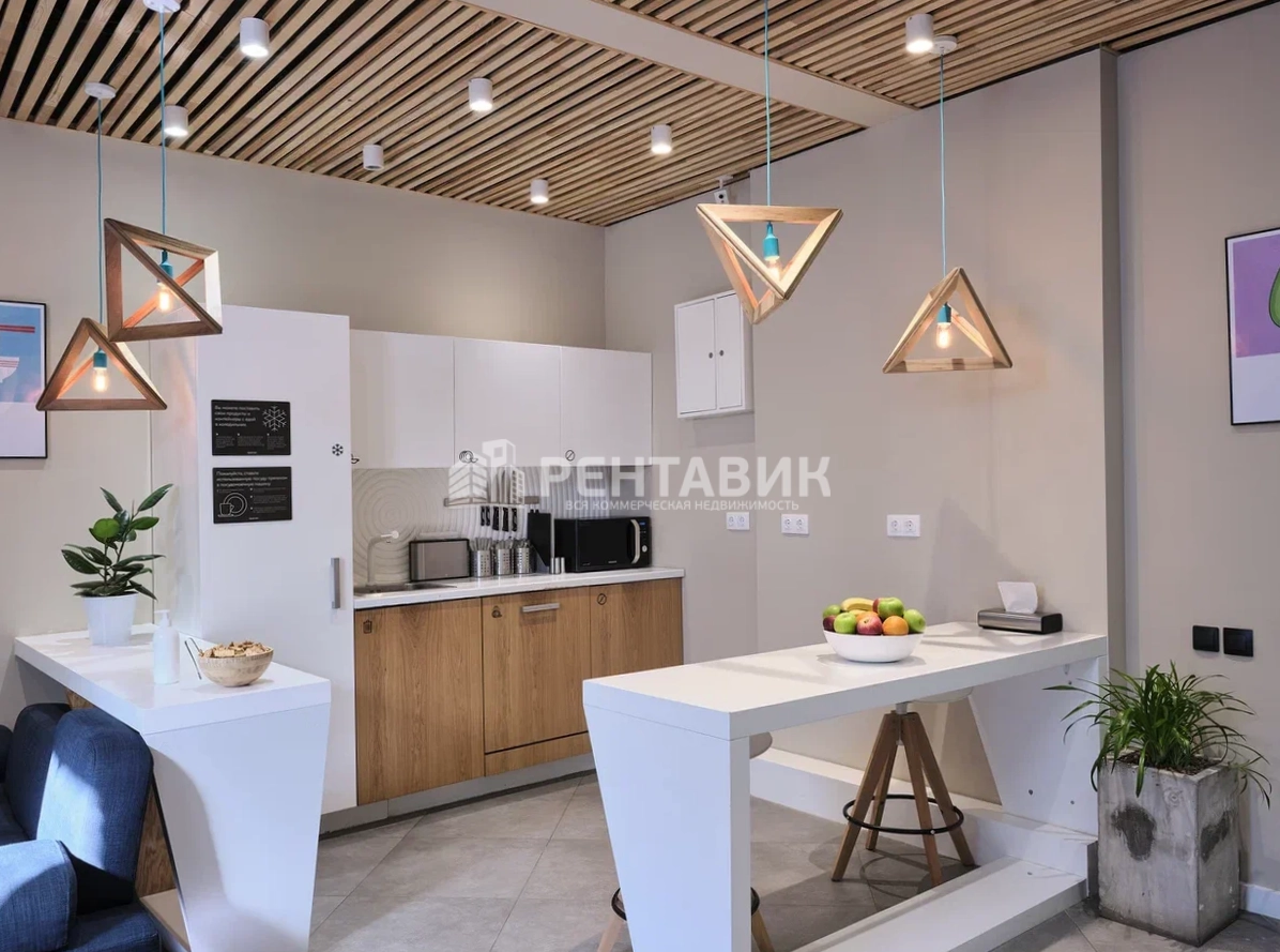 Офис Суворовский площадью 140 квадратных метров