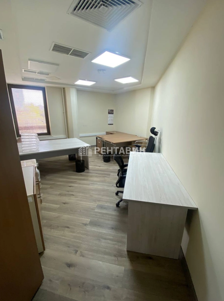 Офис Ломоносовская Плаза площадью 260 квадратных метров