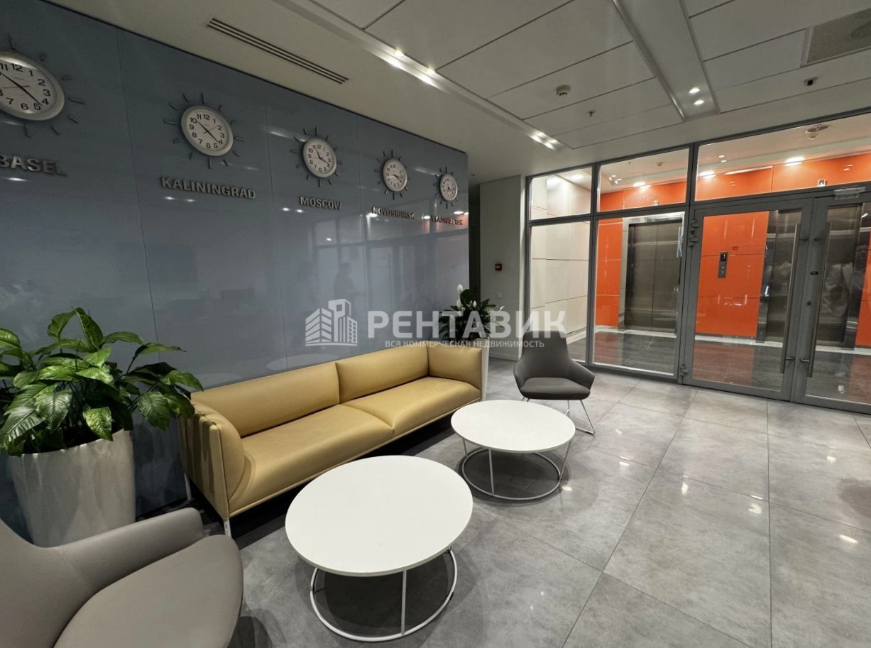Офис Vivaldi Plaza / Вивальди Плаза площадью 2760 квадратных метров