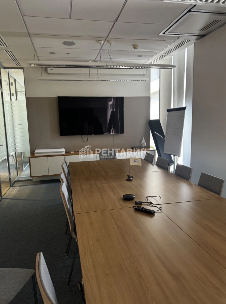 Офис Vivaldi Plaza / Вивальди Плаза площадью 3420 квадратных метров