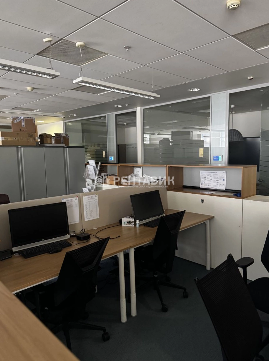 Офис Vivaldi Plaza / Вивальди Плаза площадью 3420 квадратных метров