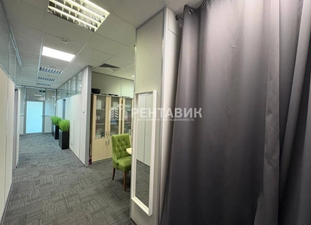 Офис Аэроплаза площадью 136 квадратных метров