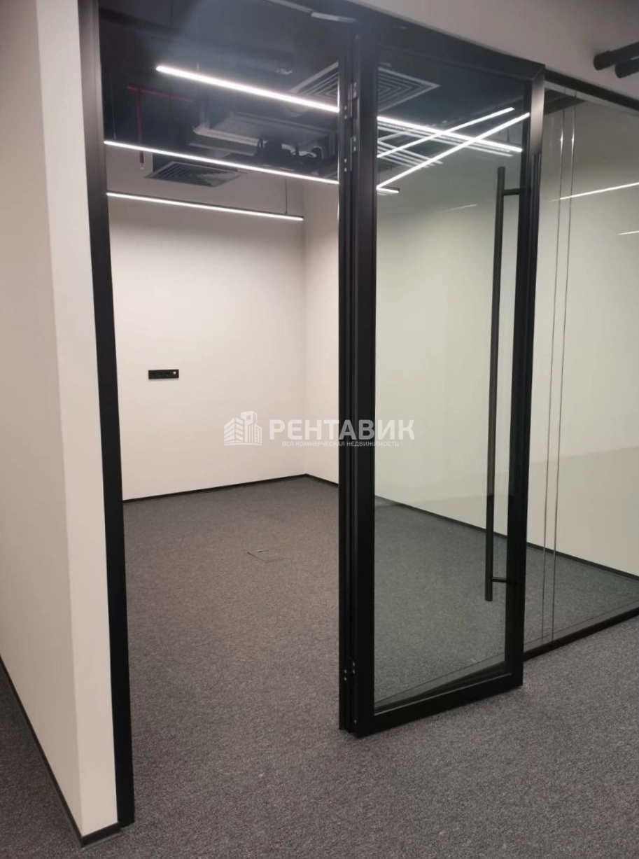 Офис Мосфильмовская площадью 241 квадратных метров