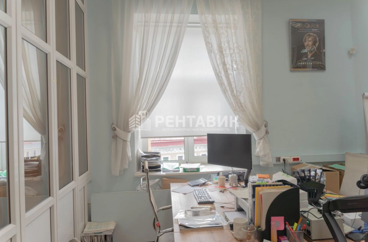 Офис Набережная реки Мойки, 37 площадью 158 квадратных метров