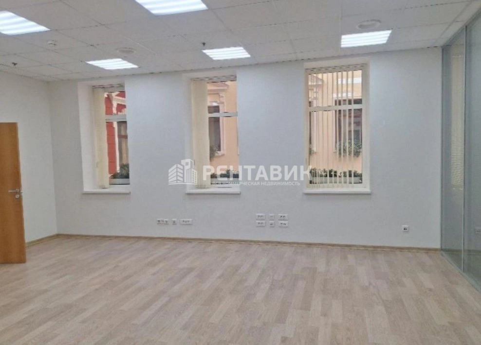 Офис Дженсен Хаус на Макарова, 32 площадью 265 квадратных метров